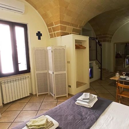 Palazzo Saraceno Apartment-Taras Taranto Exterior photo