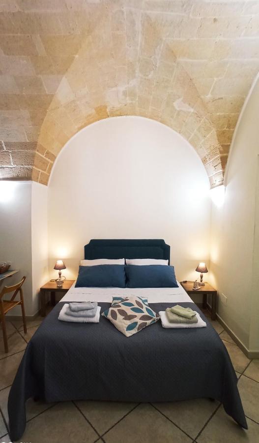 Palazzo Saraceno Apartment-Taras Taranto Exterior photo